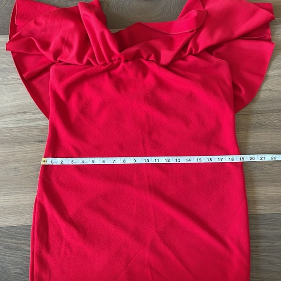 LulaRoe Red Ruffle Off Shoulder Mermaid Hem Dress Size Large - Picture 9 of 10